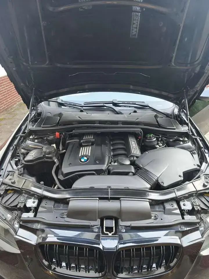 Gebraucht BMW 325 218 PS (160 kW) 2006 Coupé