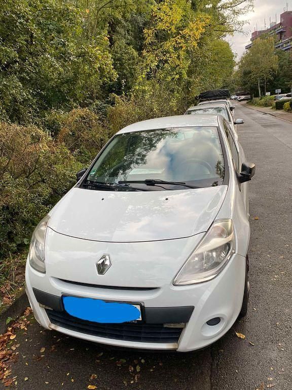 Gebraucht Renault Clio IV 75 PS (55 kW) 2012 Weiß Limousine