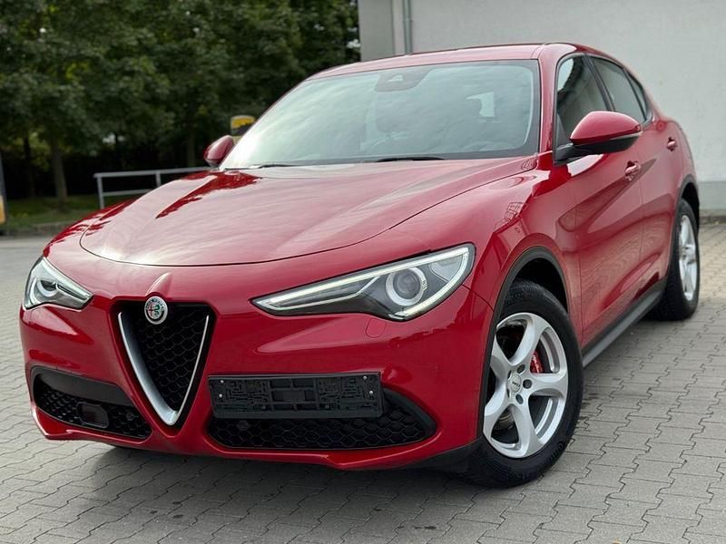 Rot Gebraucht 2019 Alfa Romeo Stelvio Super SUV | 18.499 € (Superpreis) - Bild 1/4