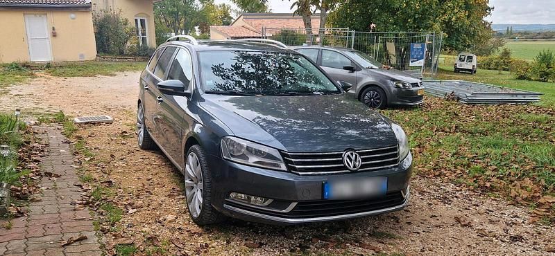 Silber Gebraucht 2015 VW Passat Kombi | 4.500 € (Superpreis) - Bild 1/4