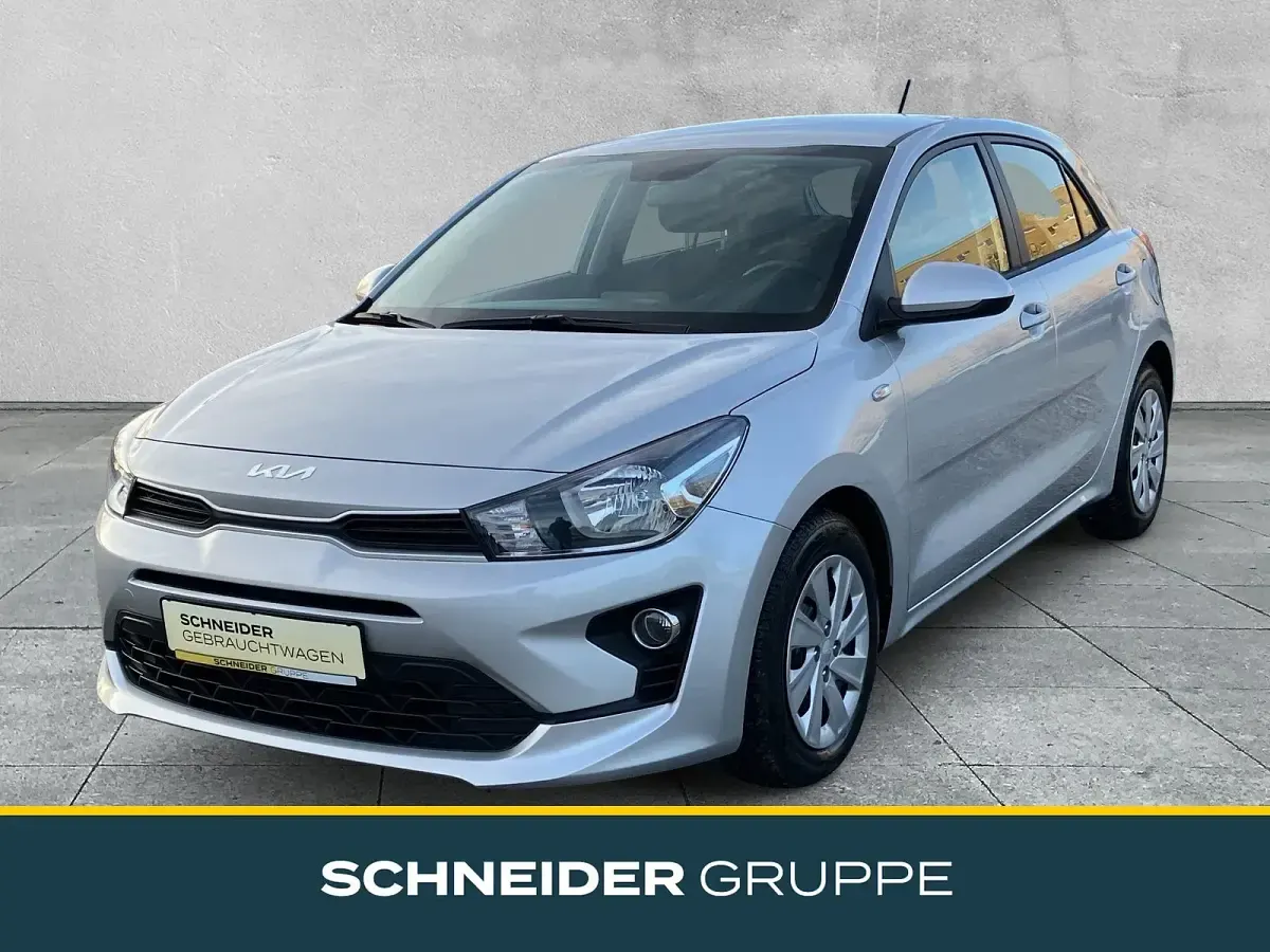 Gebraucht Kia Rio Spirit 101 PS (74 kW) 2023 Limousine