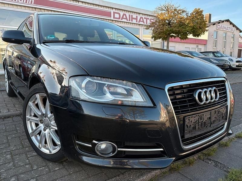 Schwarz Gebraucht 2010 Audi A3 Sportback S-Line Limousine | 5.999 € (Guter Preis) - Bild 1/4