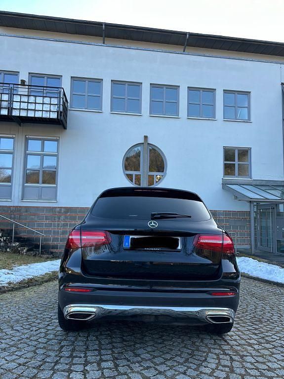 Schwarz Gebraucht 2015 Mercedes 250 SUV | 21.990 € (Fairer Preis) - Bild 1/4