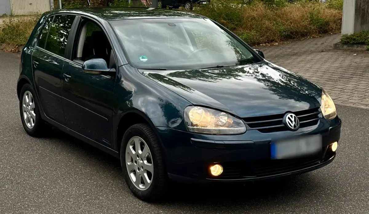 Gebraucht VW Golf V 86 PS (63 kW) 2008 Blau Kleinwagen