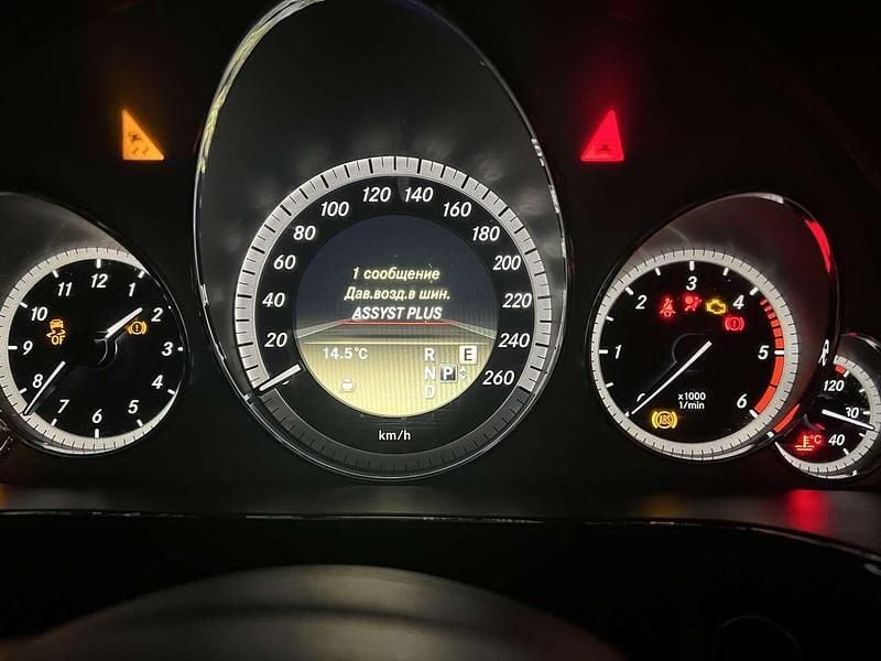 Second-hand Mercedes E300 Avantgarde 231 CP (169 kW) 2011 Break