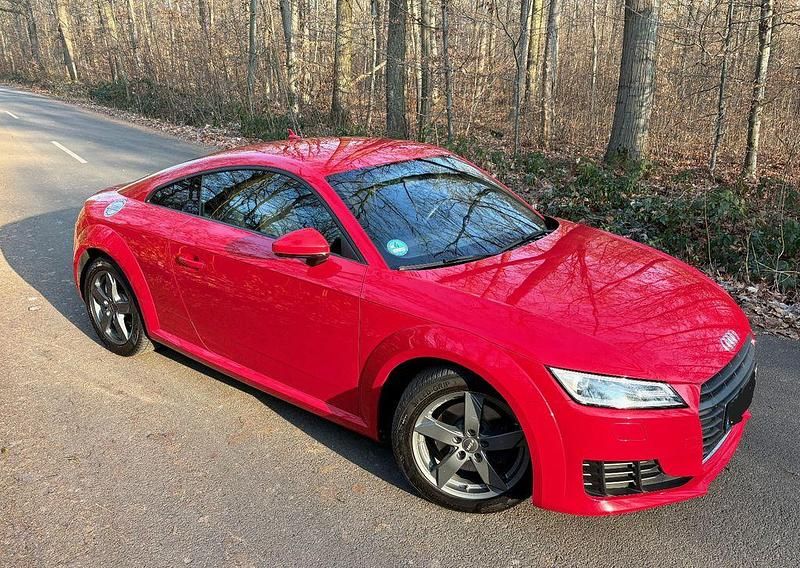 Gebraucht Audi TT Design 184 PS (135 kW) 2016 Rot Coupé