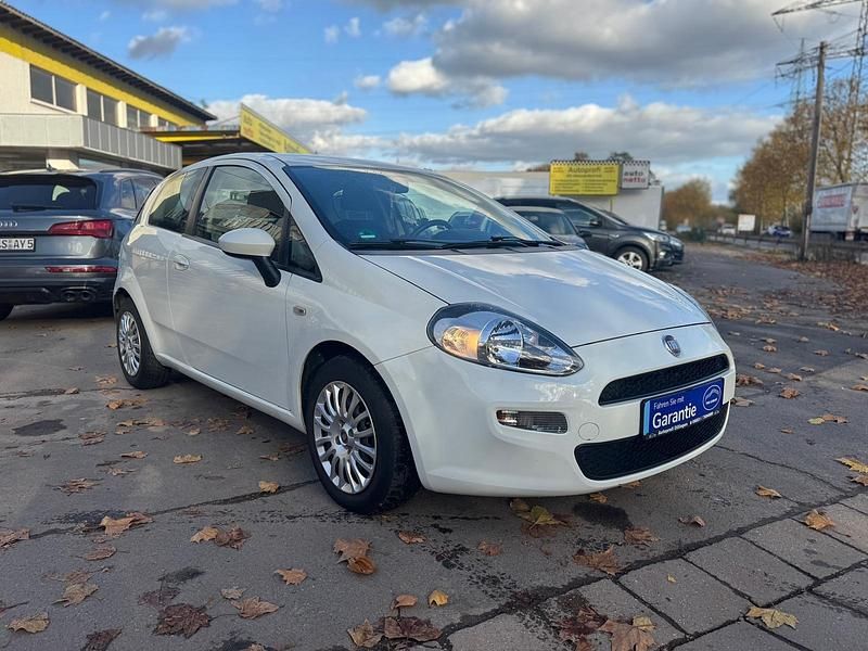 Weiß Gebraucht 2013 Fiat Punto Kleinwagen | 4.490 € (Etwas zu teuer) - Bild 1/4