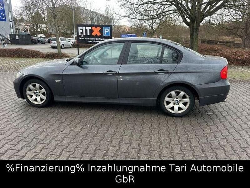 Gebraucht BMW 318 Advantage 143 PS (105 kW) 2008 Grau Limousine
