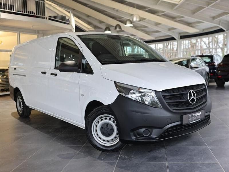 Arktikweiã Gebraucht 2024 Mercedes Vito Van | 33.980 € (Superpreis) - Bild 1/4
