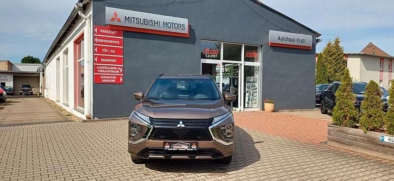 Gebraucht Mitsubishi Eclipse Cross Plus 98 PS (72 kW) 2024 Braun SUV