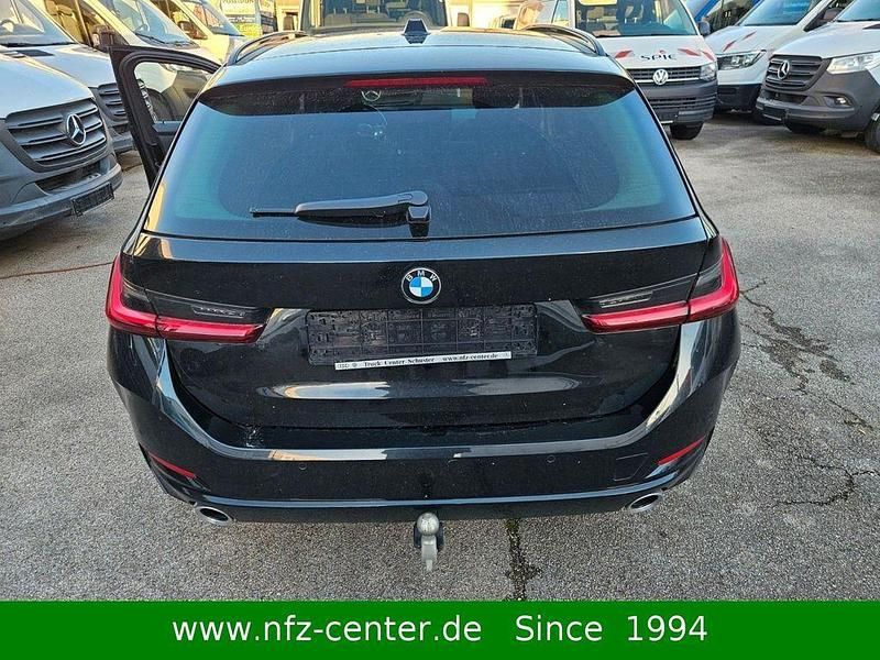 Gebraucht BMW 320 Shadowline 190 PS (139 kW) 2023 Schwarz Kombi