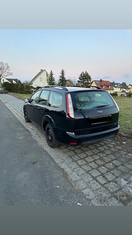 Gebraucht Ford Focus 109 PS (80 kW) 2011 Schwarz Kombi