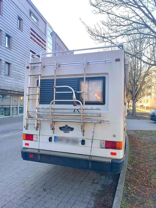 Używany Ford Transit 86 KM (63 kW) 1997 Biały Van