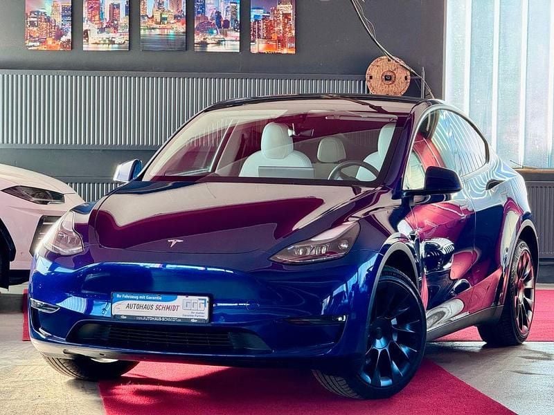 Blau Gebraucht 2021 Tesla Model Y SUV | 34.800 € (Fairer Preis) - Bild 1/4