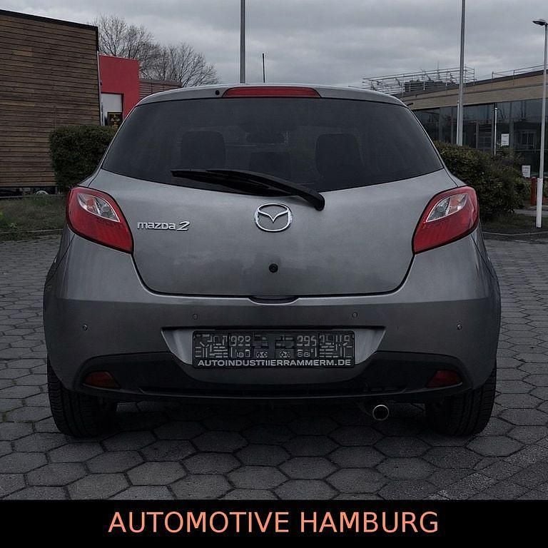 Gebraucht Mazda 2 84 PS (61 kW) 2014 Grau Limousine