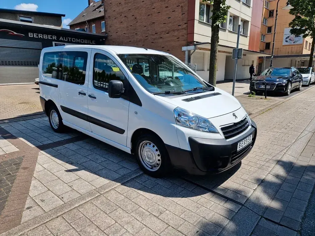 Gebraucht Peugeot TePee Access 98 PS (72 kW) 2013 Weiß Van / Kleinbus
