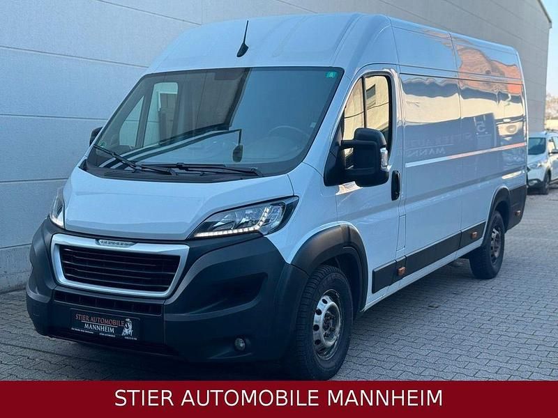 Gebraucht Peugeot Boxer 165 PS (121 kW) 2023 Weiß Van