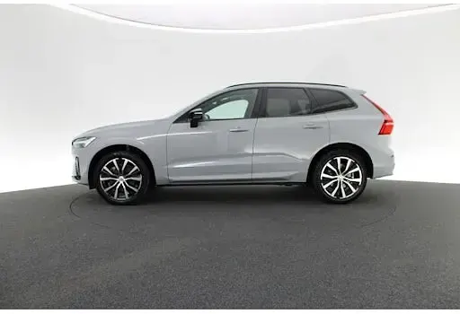 Gebraucht Volvo XC60 Plus 250 PS (183 kW) 2023 Grau SUV