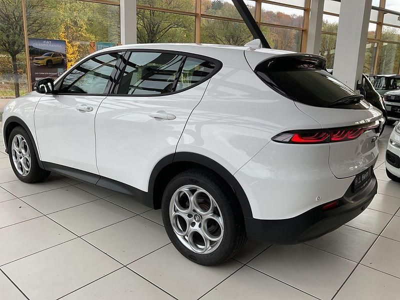 Gebraucht Alfa Romeo Tonale Sprint 131 PS (96 kW) 2023 Weiß SUV