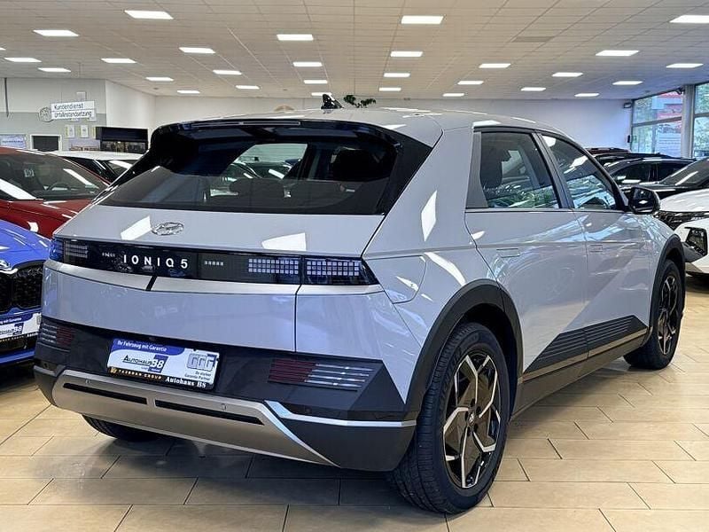 Gebraucht Hyundai Ioniq 5 125 kW (170 PS) 2024 Grau cyber grey / met SUV