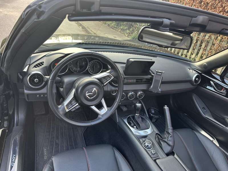 Schwarz Gebraucht 2019 Mazda MX5 Sports-Line Cabrio | 23.500 € (Fairer Preis) - Bild 1/4
