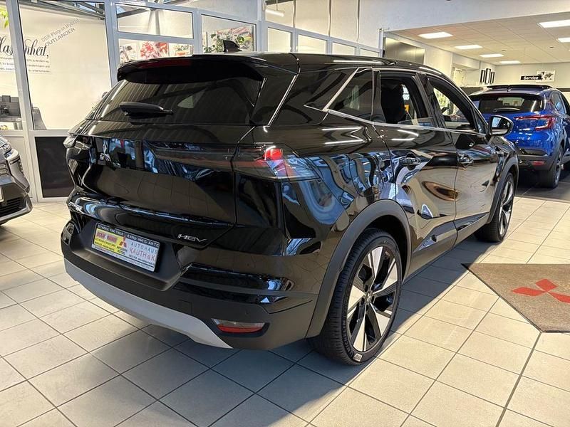 Neu Mitsubishi Grandis Edition 158 PS (116 kW) 2026 Schwarz SUV