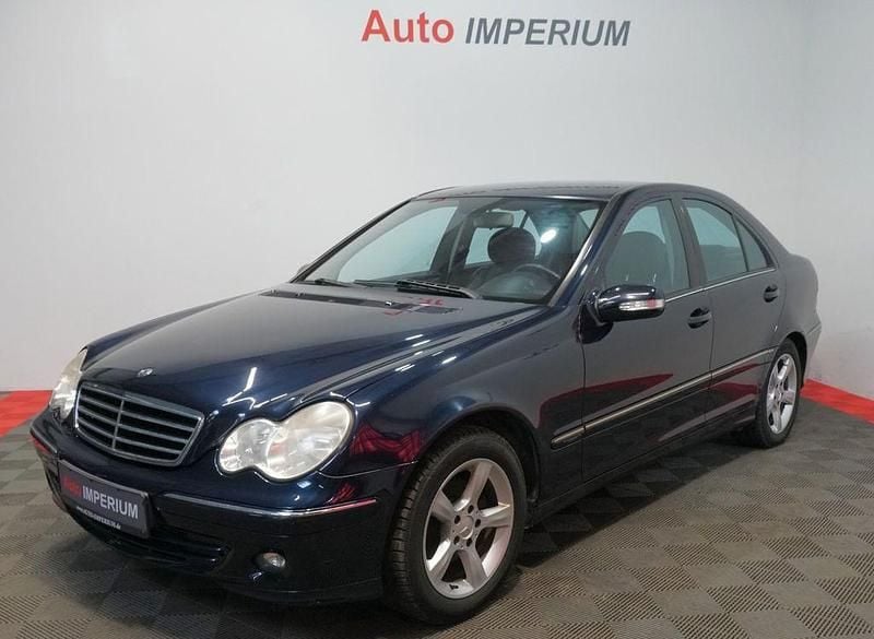 Gebraucht Mercedes C180 143 PS (105 kW) 2005 Blau Limousine