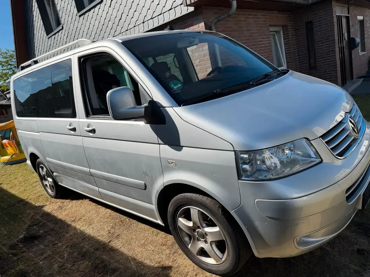 Gebraucht VW Multivan 131 PS (96 kW) 2006 Silber Van / Kleinbus
