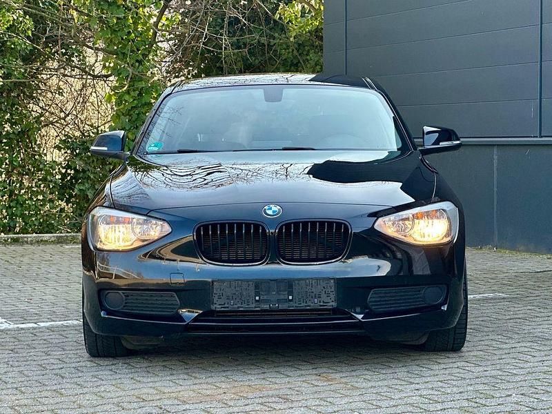 Gebraucht BMW 116 136 PS (100 kW) 2011 Schwarz Kleinwagen