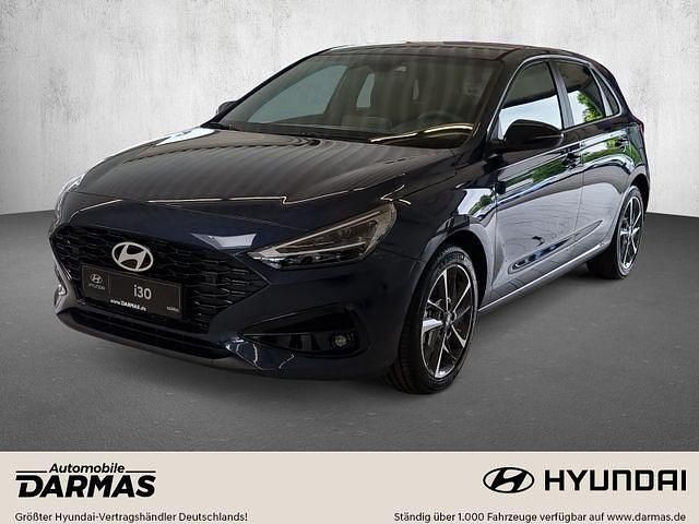 Rot Gebraucht 2024 Hyundai i30 Advantage Limousine | 19.990 € (Guter Preis) - Bild 1/4
