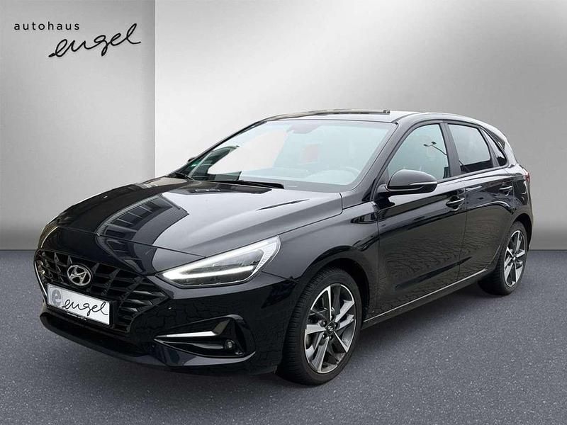 Abyss black Gebraucht 2024 Hyundai i30 GO! Limousine | 20.689 € (Fairer Preis) - Bild 1/3