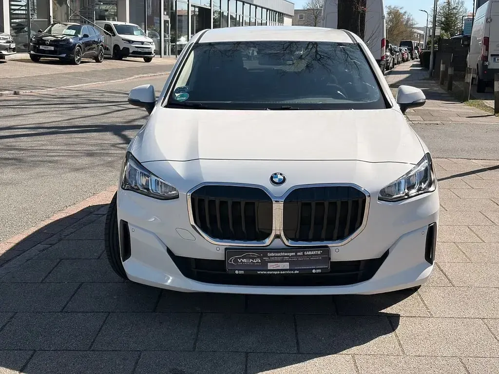 Gebraucht BMW 218 Performance 150 PS (110 kW) 2022 Weiß Kombi