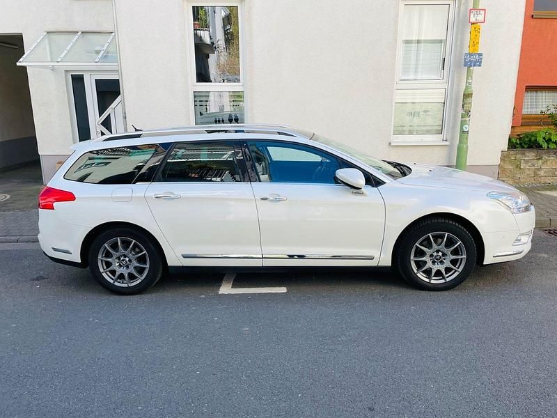 Gebraucht Citroën C5 Exclusive 163 PS (119 kW) 2010 Weiß Kombi