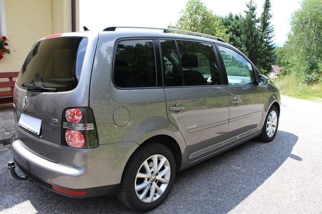 Gebraucht VW Touran Freestyle 105 PS (77 kW) 2009 Grau metallic Van / Kleinbus