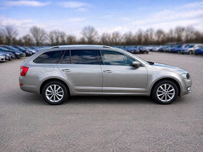 Gebraucht Skoda Octavia 110 PS (80 kW) 2017 Grau Kombi