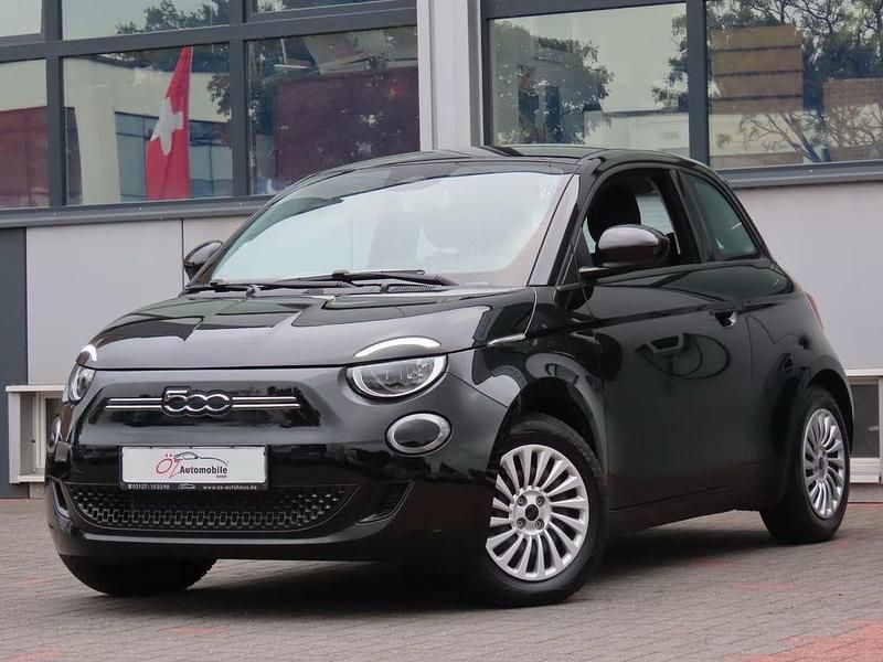 Gebraucht Fiat 500e 86 kW (118 PS) 2023 Schwarz Limousine