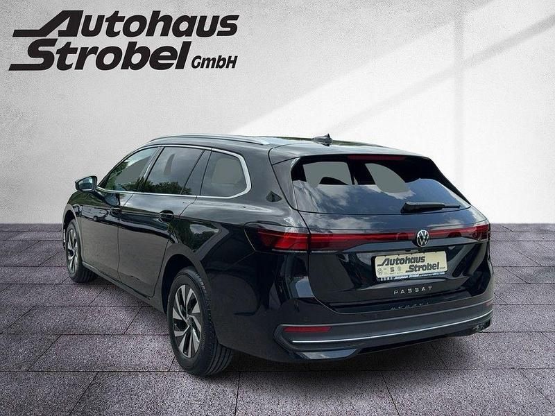 Neu VW Passat Business 150 PS (110 kW) 2025 Schwarz Kombi