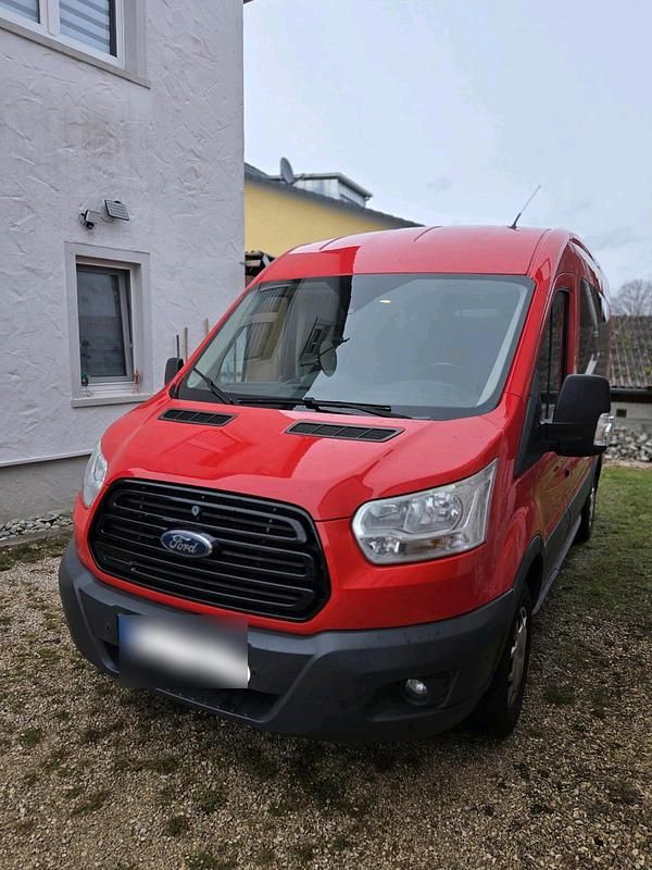 Gebraucht Ford Transit 105 PS (77 kW) 2017 Rot Van / Kleinbus