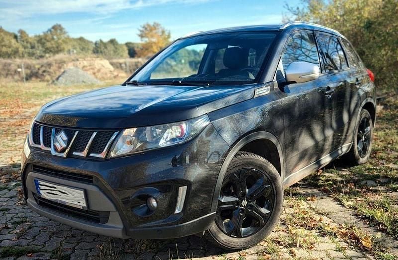 Schwarz Gebraucht 2017 Suzuki Vitara SUV | 14.400 € (Guter Preis) - Bild 1/4
