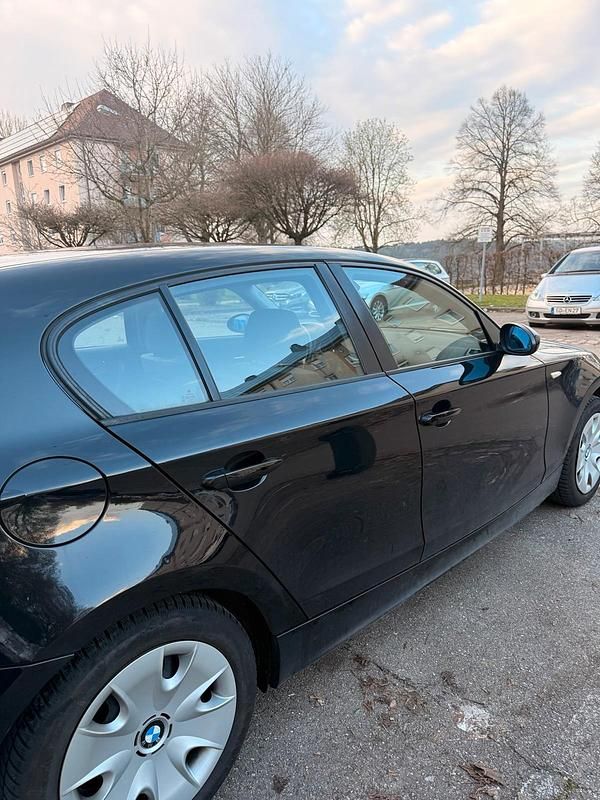 Gebraucht BMW 120 150 PS (110 kW) 2006 Schwarz Kleinwagen