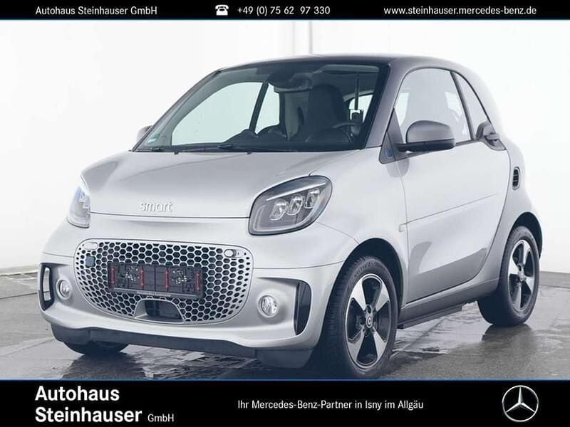 Bodypanels in cool silver () Gebraucht 2024 Smart ForTwo Electric Drive Exclusive Coupé | 15.500 € (Fairer Preis) - Bild 1/4