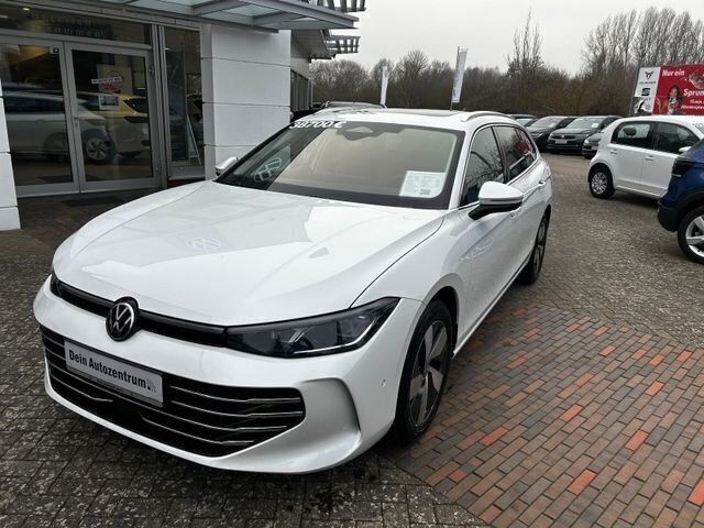 Gebraucht VW Passat Elegance 150 PS (110 kW) 2024 Weiß Kombi
