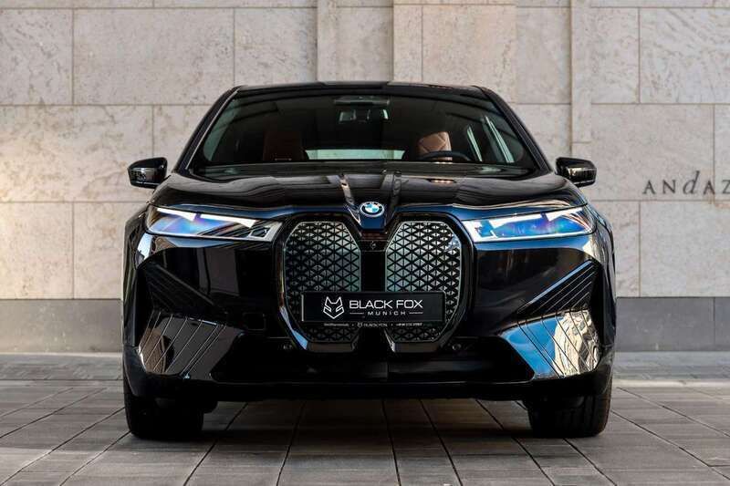 Gebraucht BMW iX Sport Line 239 kW (326 PS) 2023 Black sapphire metallic SUV