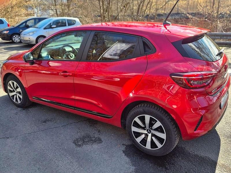 Gebraucht Mitsubishi Colt Plus 67 PS (49 kW) 2024 Aurorarot Kleinwagen