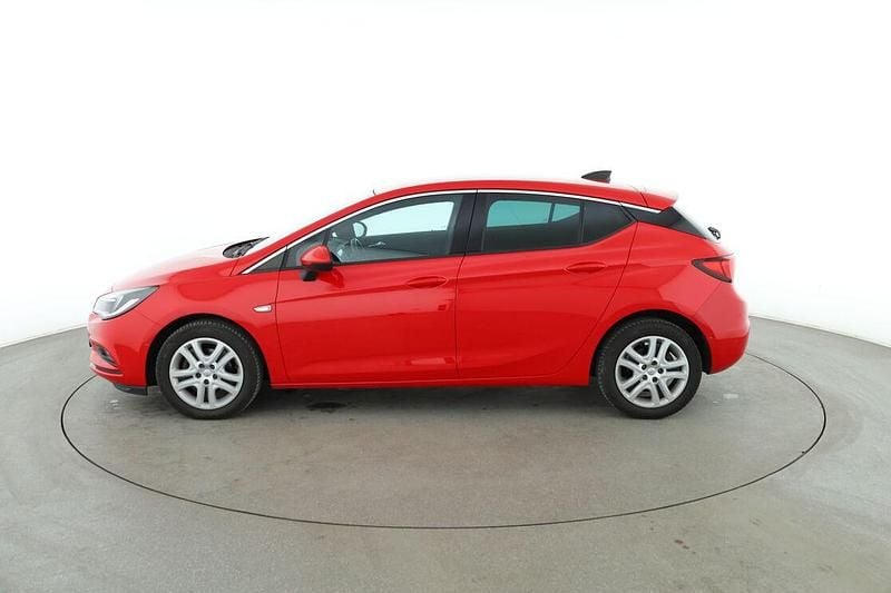 Second-hand Opel Astra Dynamic 125 CP (91 kW) 2016 Roșu Berlinǎ