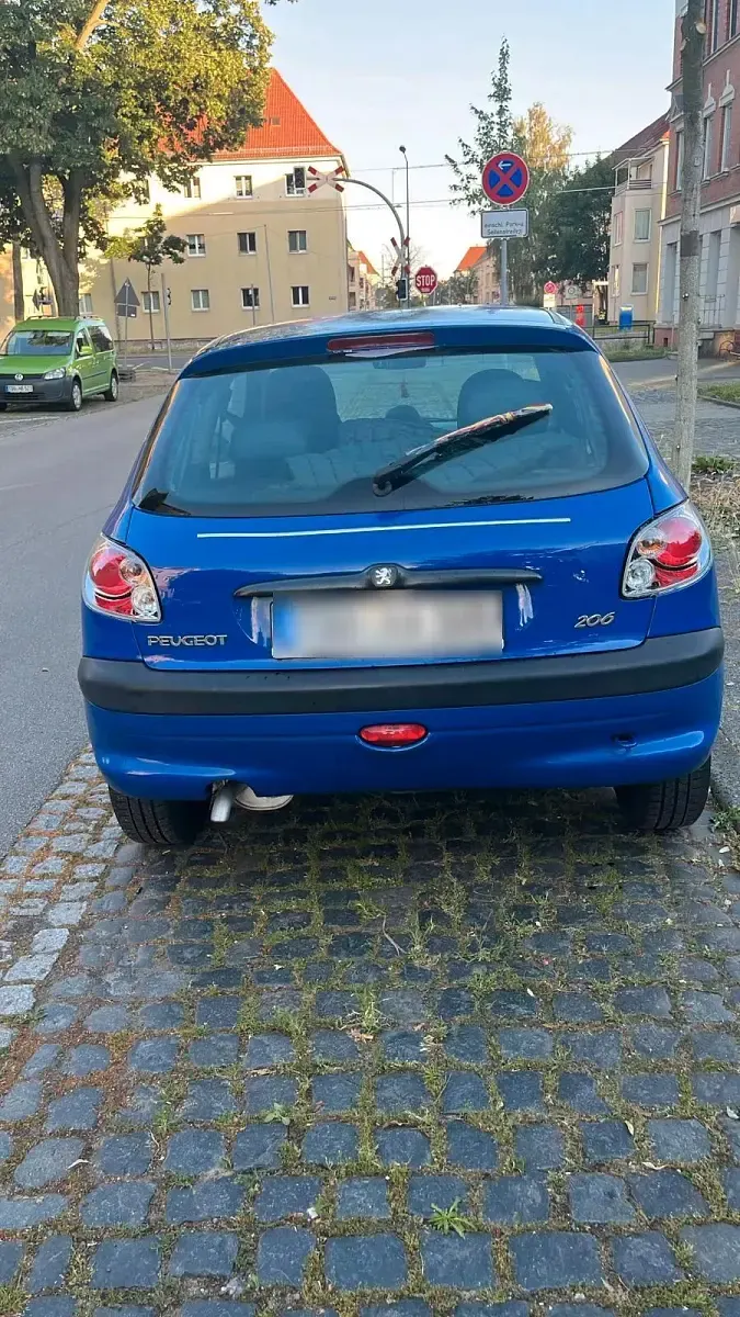 Gebraucht Peugeot 206 60 PS (44 kW) 2001 Blau Kleinwagen
