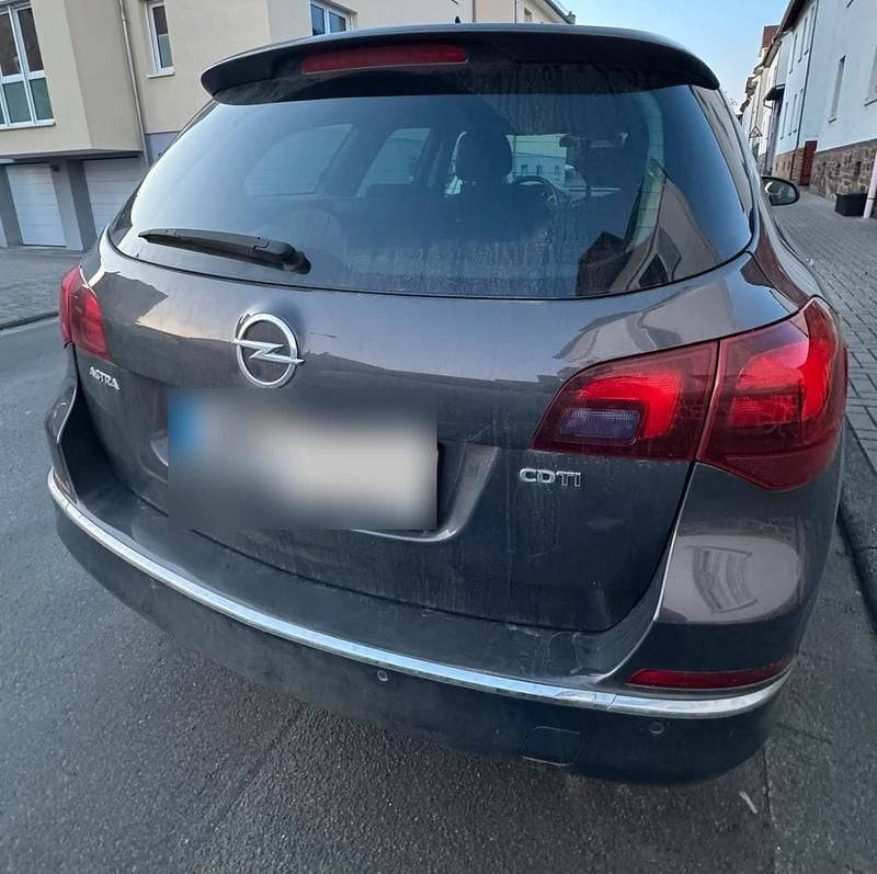 Gebraucht Opel Astra 136 PS (100 kW) 2015 Grau Kombi