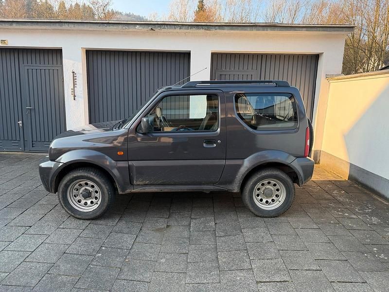Gebraucht Suzuki Jimny 85 PS (62 kW) 2011 Grau SUV