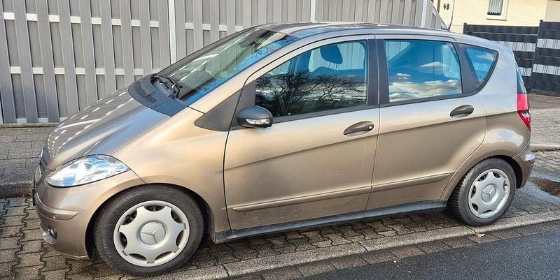 Gold Gebraucht 2007 Mercedes A160 Classic Van / Kleinbus | 2.500 € (Guter Preis) - Bild 1/4