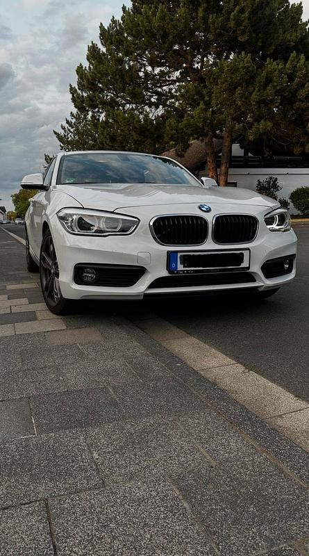 Gebraucht BMW 118 Efficient Dynamics 136 PS (100 kW) 2016 Weiß Kleinwagen